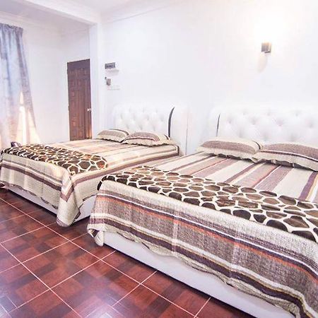 Wan Danisha Villa Inn Кота-Бару Екстер'єр фото
