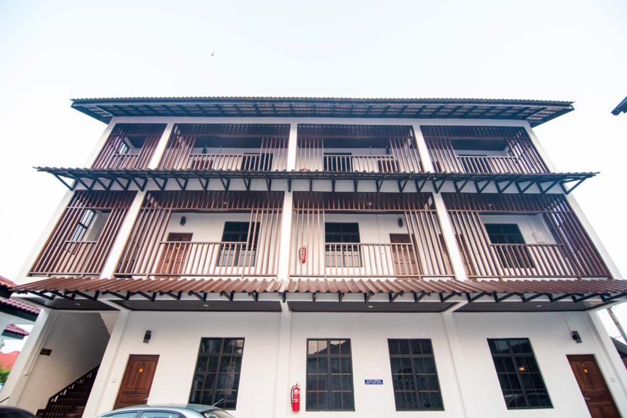 Wan Danisha Villa Inn Кота-Бару Екстер'єр фото